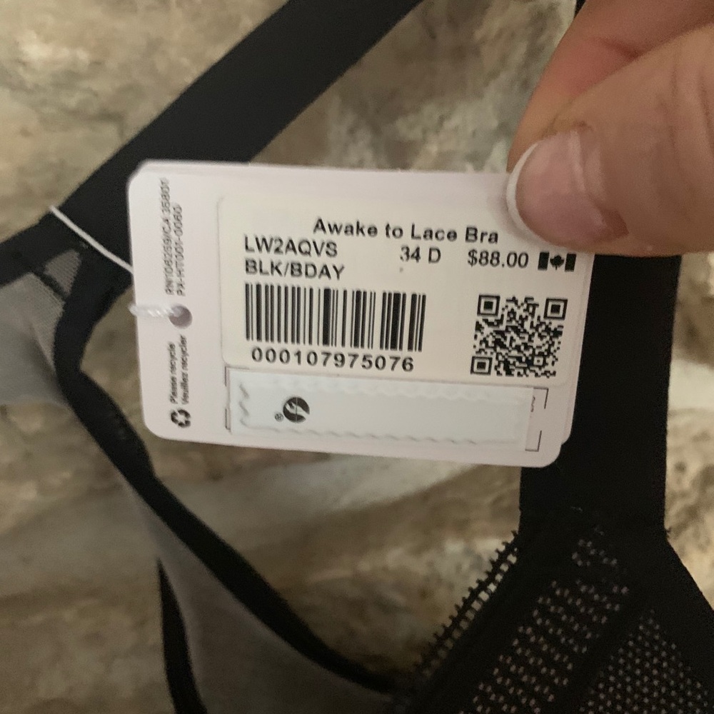 Lulu Lemon Awake To Lace Bra
